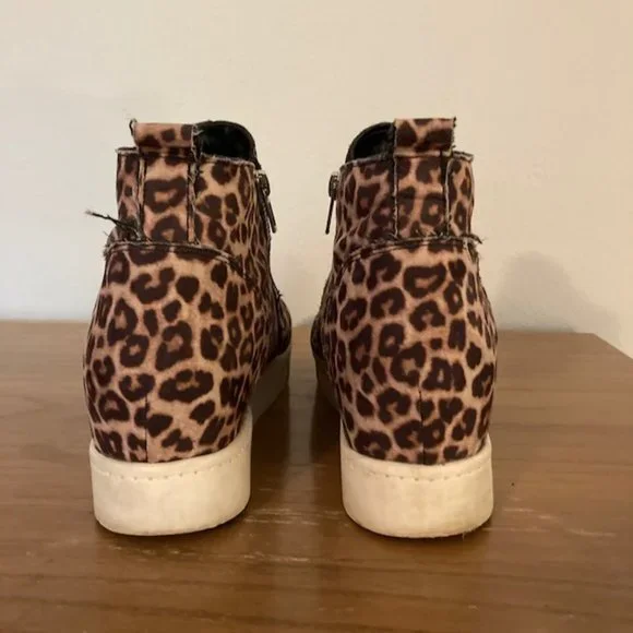 Soda Leopard print wedge platform Sz10 - Picture 2 of 3